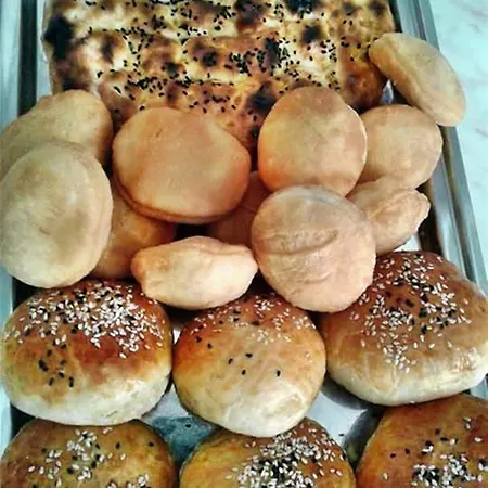 מלון Golkoy Suites *