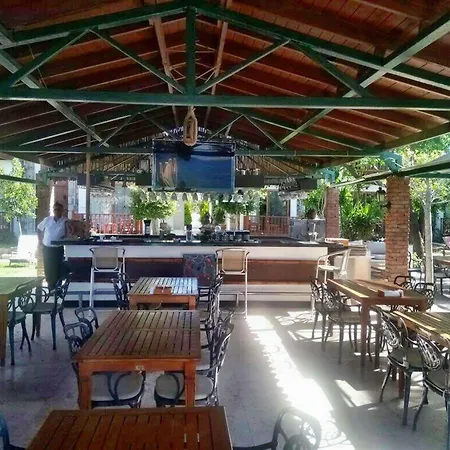 מלון Golkoy Suites גולטורקבוקו