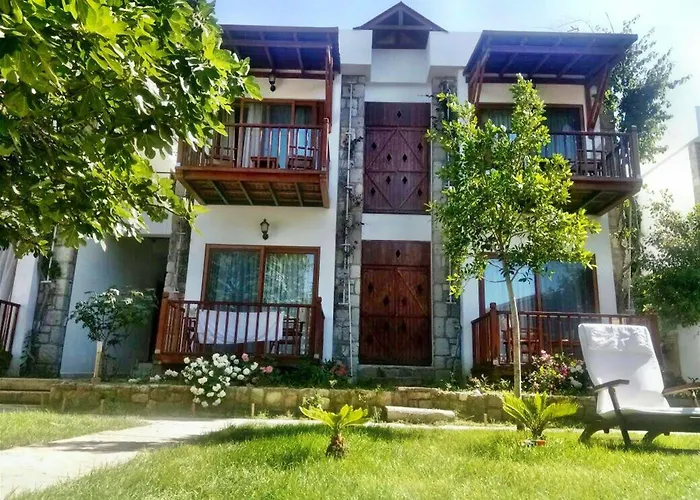Golkoy Suites *