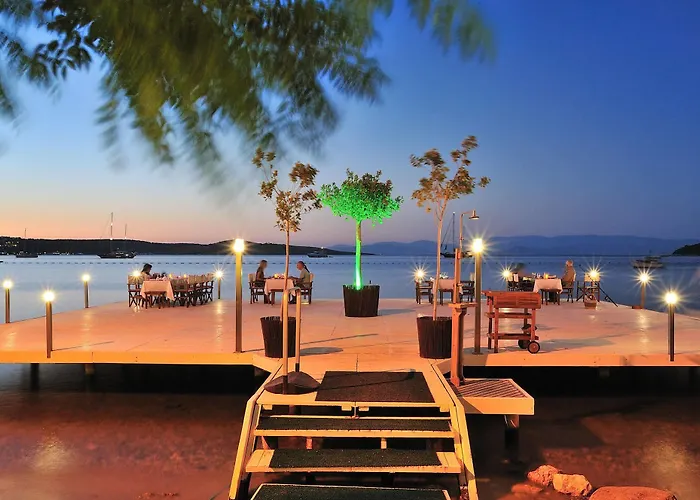 Golkoy Suites *