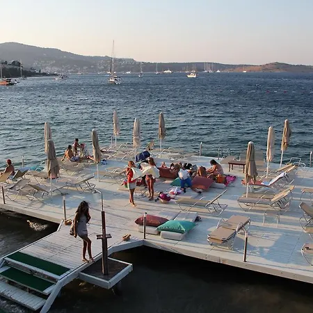Golkoy Suites