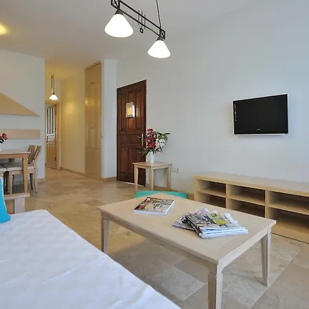 Golkoy Hotel