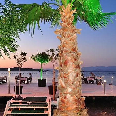 Hotel Golkoy Suites *