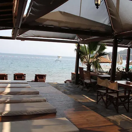 Golkoy Suites ホテル *