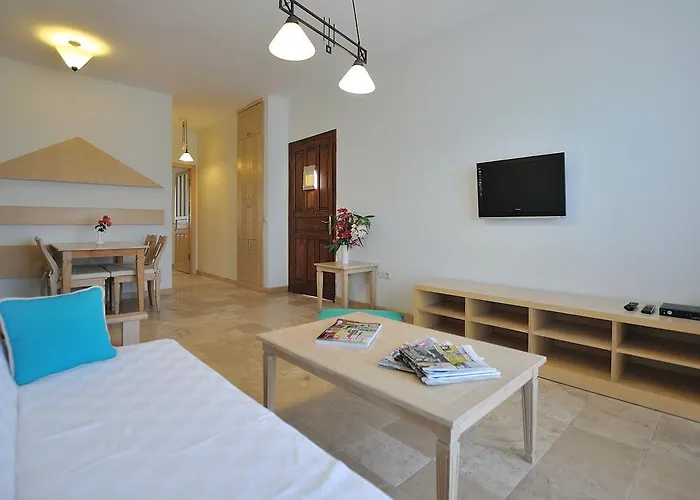 Golkoy Suites ホテル