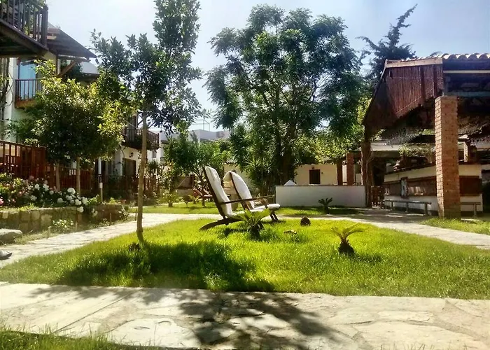 Golkoy Suites ホテル *