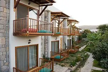 Golkoy Suites ホテル *