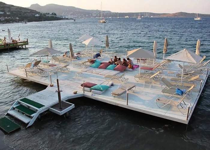 Hotel Golkoy Suites *